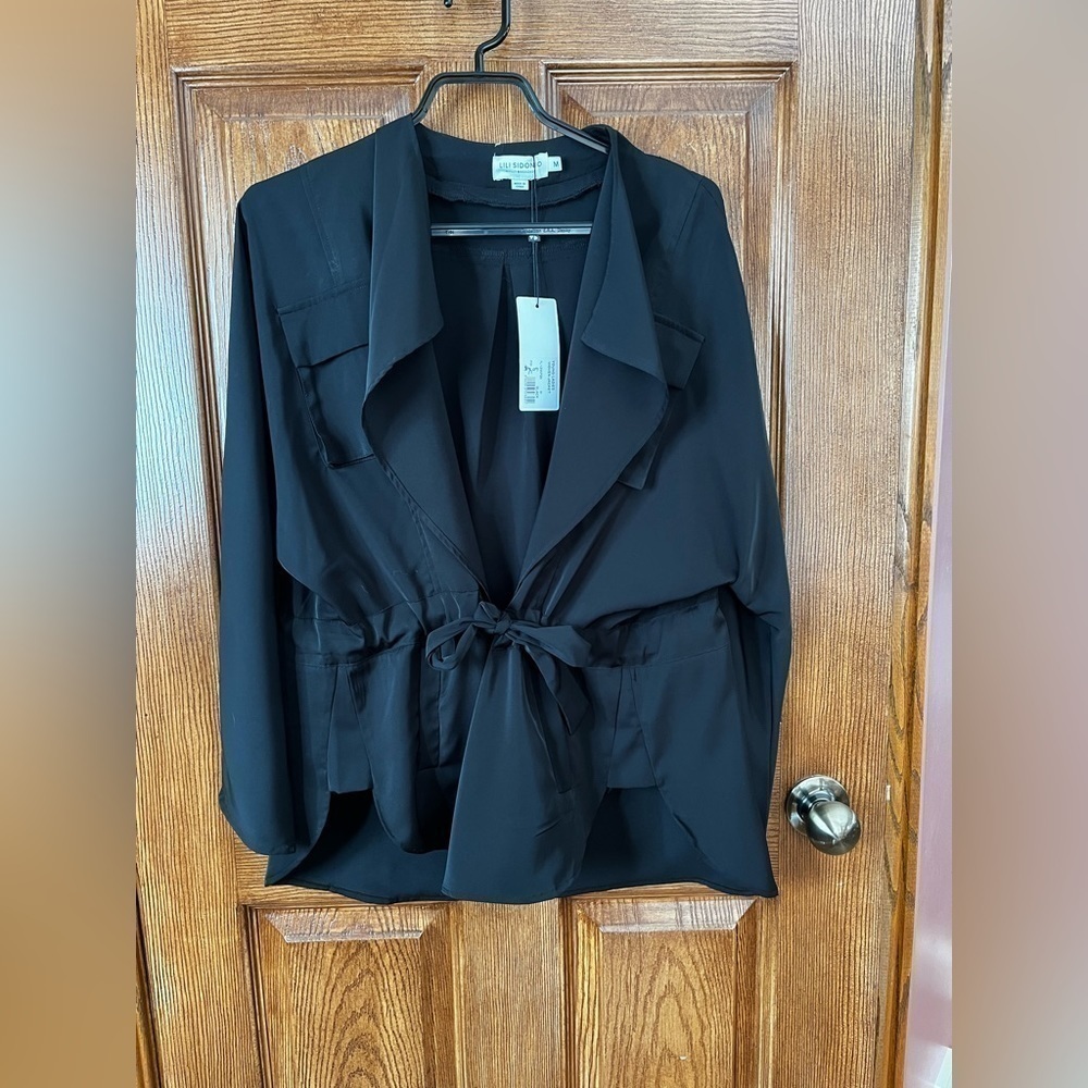 WOMAN’S blazer